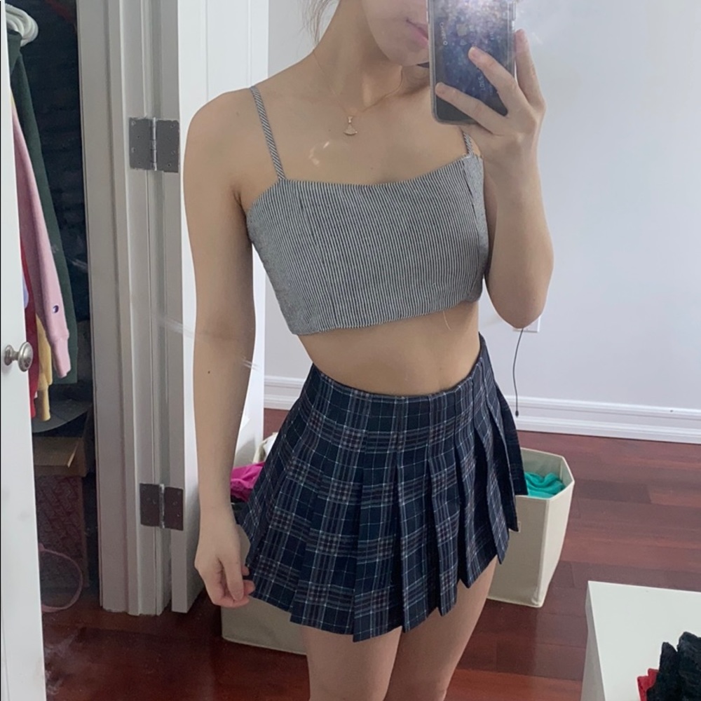 BRANDY MELVILLE CROPPED TANK TOP